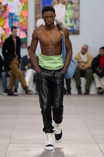 Look 52